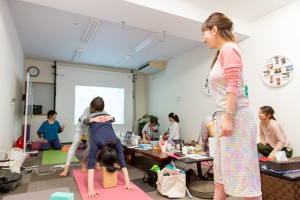 北九州のヨガ講師育成コース、ヨガスタジオココカラ