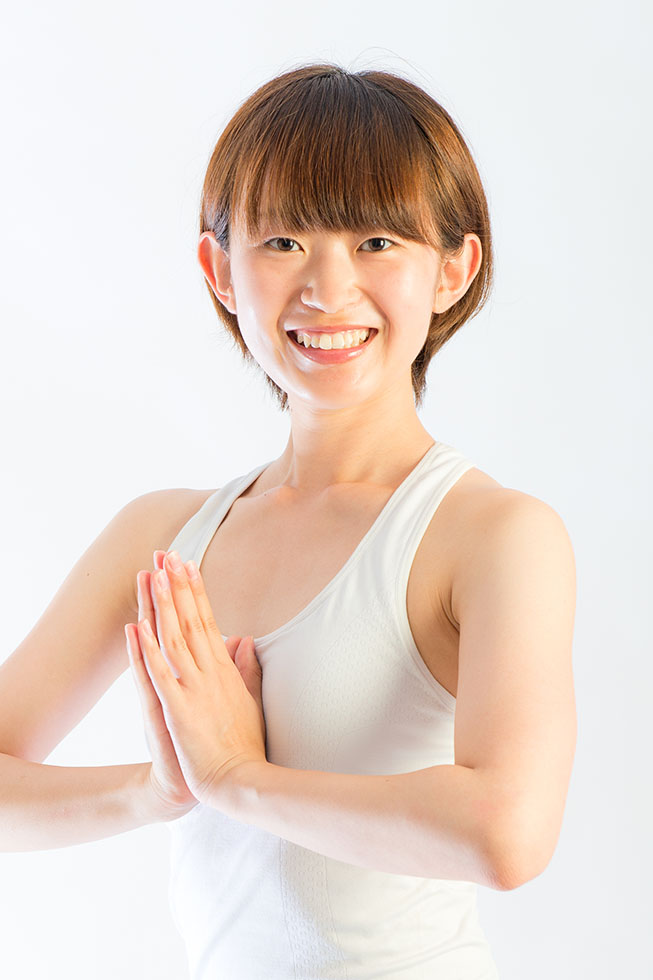 ヨガインストラクター藤原しおり